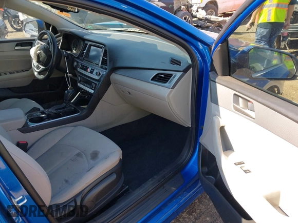 2019 Hyundai Sonata SEL with VIN 5NPE34AF2KH765126, listed as a IAAI auction lot 41888794 with 158,317 mi miles and . Bid and sale history available at DreamBid. Image 5.