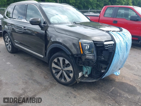 2020 Kia Telluride EX with VIN 5XYP34HC3LG088925, listed as a IAAI auction lot 42399123 with 30,106 mi miles and . Bid and sale history available at DreamBid. Image 1.
