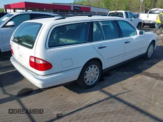 1999 Mercedes-Benz E 320 with VIN WDBJH65F3XA727570, listed as a IAAI auction lot 41978511 with 170,982 mi miles and . Bid and sale history available at DreamBid. Image 4.