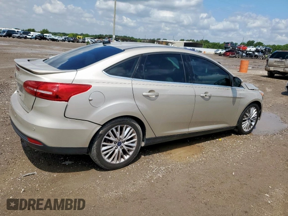 2018 Ford Focus Titanium z VIN 1FADP3J26JL279443, wystawiony jako Copart lot #58837435 z przebiegiem 136 538 mil mil oraz Szkoda całkowita • Salvage title. Historia ofert i sprzedaży dostępna na DreamBid. Obrazek 3.
