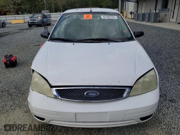 2007 Ford Focus S with VIN 1FAHP34N27W229136, listed as a Copart auction lot 52704755 with 322,968 mi miles and Salvage Title. Bid and sale history available at carsss.com. Image 5.