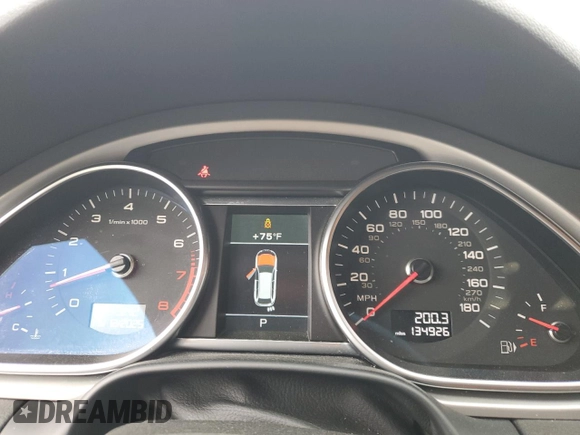 2015 Audi Q7 S line Prestige z VIN WA1DGAFE8FD023785, wystawiony jako Copart lot #56737425 z przebiegiem 134 926 mil mil oraz Szkoda całkowita • Salvage title. Historia ofert i sprzedaży dostępna na DreamBid. Obrazek 9.