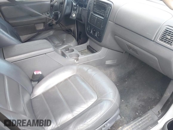 2002 Ford Explorer XLT с VIN 1FMDU73E72ZA87959, выставлен на аукционе IAAI как лот 42329168 с пробегом 259 408 миль миль и . История ставок и продаж доступна на DreamBid. Изображение 5.