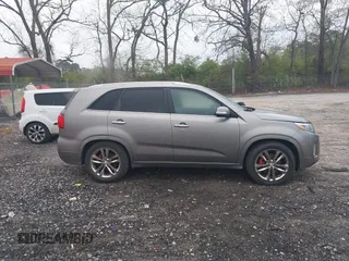 2014 Kia Sorento SX with VIN 5XYKW4A75EG440789, listed as a IAAI auction lot 41937425 with 103,104 mi miles. Bid and sale history available at carsss.com. Image 14.