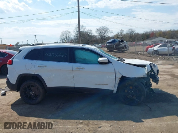 2015 Jeep Cherokee Latitude с VIN 1C4PJMCB8FW603123, выставлен на аукционе IAAI как лот 42086067 с пробегом 173 775 миль миль и . История ставок и продаж доступна на DreamBid. Изображение 13.