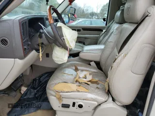 2005 Cadillac Escalade ESV z VIN 3GYFK66N65G216037, wystawiony jako Copart lot #48566035 z przebiegiem 248 970 mil mil oraz Szkody całkowita. Historia ofert i sprzedaży dostępna na DreamBid. Obrazek 7.