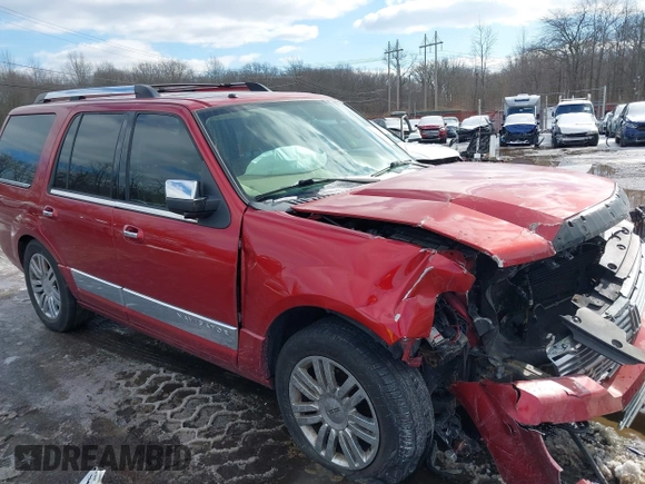 2008 Lincoln Navigator with VIN 5LMFU28518LJ18538, listed as a IAAI auction lot 41546111 with 123,174 mi miles. Bid and sale history available at carsss.com. Image 19.