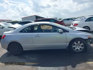 2010 Honda Civic Cpe LX with VIN 2HGFG1B68AH530485, listed as a IAAI auction lot 41907809 with 275,653 mi miles. Bid and sale history available at carsss.com. Image 13.