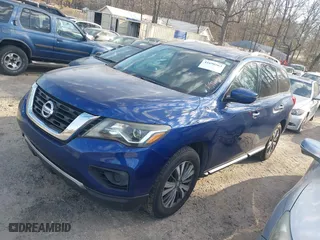 2017 Nissan Pathfinder S with VIN 5N1DR2MN5HC691217, listed as a IAAI auction lot 41690563 with 187,740 mi miles. Bid and sale history available at carsss.com. Image 17.