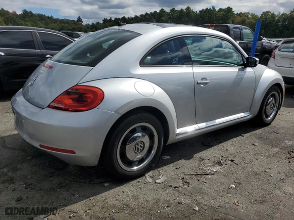 2012 Volkswagen Beetle 2.5L w/Sun PZEV with VIN 3VWJP7ATXCM636831, listed as a Copart auction lot 73838054 with 132,910 mi miles and Salvage Title. Bid and sale history available at carsss.com. Image 3.
