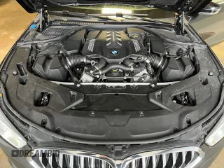 2020 BMW 8 Series M850i xDrive with VIN WBABC4C00LCE17379, listed as a Copart auction lot 77059664 with 26,459 mi miles and Clean Title. Bid and sale history available at carsss.com. Image 7.