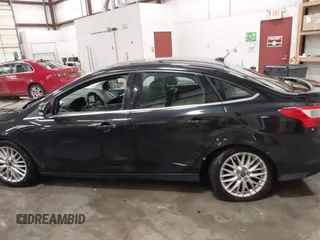 2014 Ford Focus Titanium with VIN 1FADP3J22EL199563, listed as a IAAI auction lot 41450106 with 129,271 mi miles. Bid and sale history available at carsss.com. Image 14.