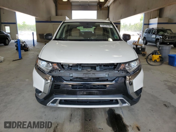 2019 Mitsubishi Outlander ES with VIN JA4AZ3A36KZ048504, listed as a Copart auction lot 59570195 with 92,473 mi miles and Salvage title. Bid and sale history available at DreamBid. Image 5.