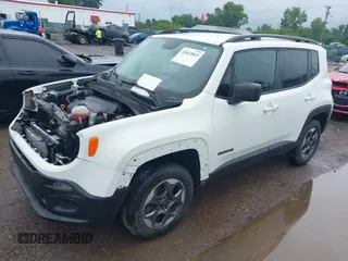 2017 Jeep Renegade Sport z VIN ZACCJBAB0HPG65461, wystawiony jako IAAI lot #42622815 z przebiegiem 111 216 mil mil oraz . Historia ofert i sprzedaży dostępna na DreamBid. Obrazek 2.
