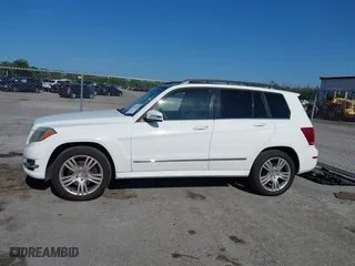 2015 Mercedes-Benz GLK-Class GLK 350 with VIN WDCGG5HB6FG338932, listed as a IAAI auction lot 42027674 with 107,182 mi miles. Bid and sale history available at carsss.com. Image 14.