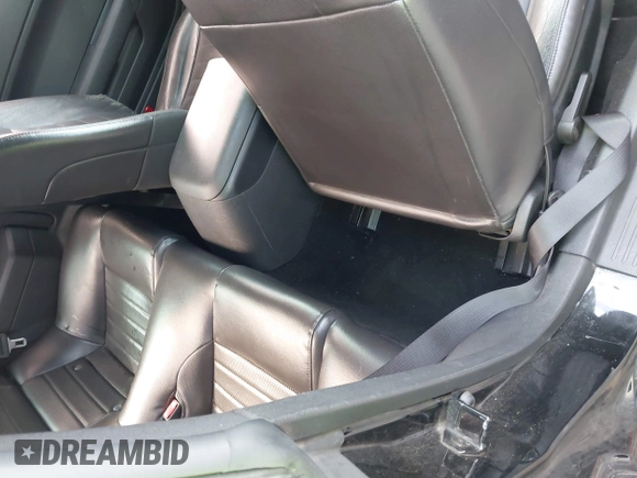 2006 Ford Mustang GT Deluxe with VIN 1ZVFT82H165131045, listed as a IAAI auction lot 41898142 with 124,643 mi miles and . Bid and sale history available at DreamBid. Image 8.