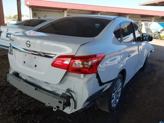 2018 Nissan Sentra SV with VIN 3N1AB7APXJY343282, listed as a IAAI auction lot 41543458 with 93,826 mi miles. Bid and sale history available at carsss.com. Image 4.