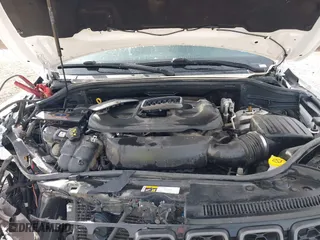 2019 Jeep Grand Cherokee Trailhawk with VIN 1C4RJFLG7KC726830, listed as a IAAI auction lot 41448850 with 97,218 mi miles. Bid and sale history available at carsss.com. Image 10.