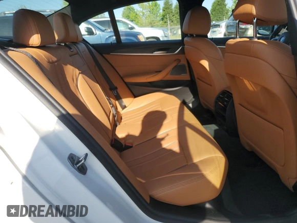 2022 BMW 5 Series 530i xDrive z VIN WBA13BJ00NCJ40607, wystawiony jako Copart lot #54605845 z przebiegiem 27 920 mil mil oraz Szkoda całkowita • Salvage title. Historia ofert i sprzedaży dostępna na DreamBid. Obrazek 10.
