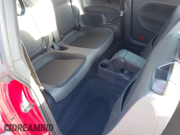 2015 Volkswagen Beetle Fleet Edition with VIN 3VWF17AT9FM627923, listed as a IAAI auction lot 41814791 with 94,647 mi miles and . Bid and sale history available at DreamBid. Image 8.