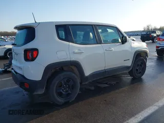 2018 Jeep Renegade Sport z VIN ZACCJBAB5JPJ51365, wystawiony jako IAAI lot #39137514 z przebiegiem 131 256 mil mil oraz . Historia ofert i sprzedaży dostępna na DreamBid. Obrazek 4.