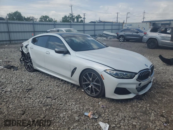 2020 BMW 8 Series M850i z VIN WBAGV8C06LBP48932, wystawiony jako Copart lot #57165015 z przebiegiem 55 731 mil mil oraz Szkoda całkowita • Salvage title. Historia ofert i sprzedaży dostępna na DreamBid. Obrazek 4.