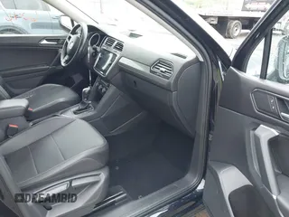 2018 Volkswagen Tiguan SEL with VIN 3VV3B7AXXJM090706, listed as a IAAI auction lot 42216046 with 147,249 mi miles and . Bid and sale history available at DreamBid. Image 5.