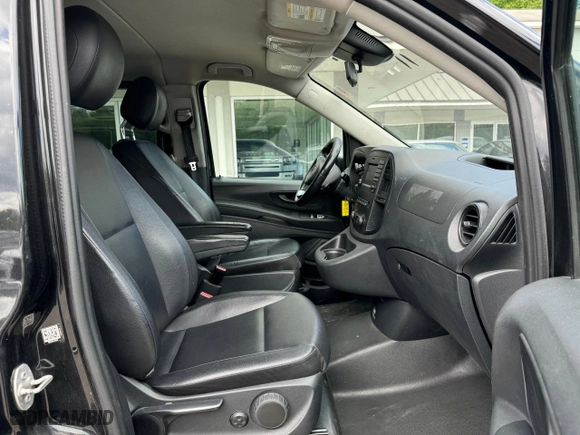 2018 Mercedes-Benz Metris Passenger Van with VIN WD4PG2EE6J3351382, listed as a Copart auction lot 87876815 with 182,634 mi miles and Clean Title. Bid and sale history available at carsss.com. Image 5.