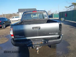 2014 Toyota Tacoma PreRunner with VIN 5TFJU4GN0EX057850, listed as a IAAI auction lot 41656053 with 170,269 mi miles. Bid and sale history available at carsss.com. Image 17.