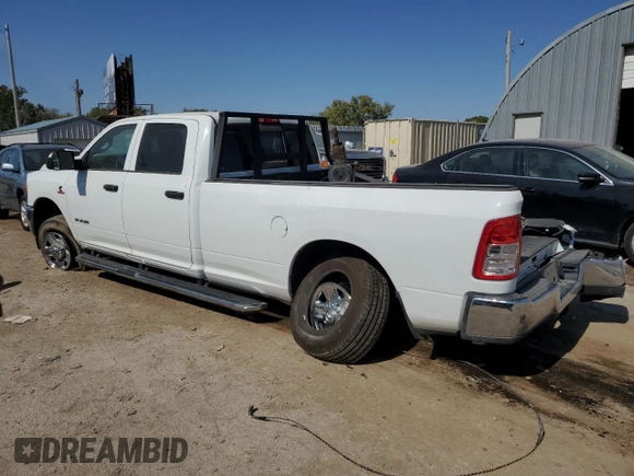 2022 Ram 3500 Tradesman with VIN 3C63R3GLXNG318593, listed as a Copart auction lot 75897454 with 0 mi miles and Salvage Title. Bid and sale history available at carsss.com. Image 2.