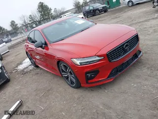 2019 Volvo S60 R-Design with VIN 7JRA22TMXKG001161, listed as a IAAI auction lot 41335824 with 72,918 mi miles. Bid and sale history available at carsss.com. Image 1.
