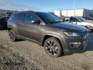 2021 Jeep Compass 80th Anniversary with VIN 3C4NJCEB0MT549124, listed as a Copart auction lot 48938635 with 28,973 mi miles and Salvage Title. Bid and sale history available at carsss.com. Image 4.