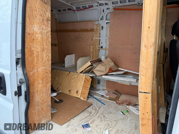 2014 Ram ProMaster Cargo with VIN 3C6TRVBG2EE118261, listed as a Copart auction lot 45903055 with 168,025 mi miles and Clean Title. Bid and sale history available at DreamBid. Image 6.