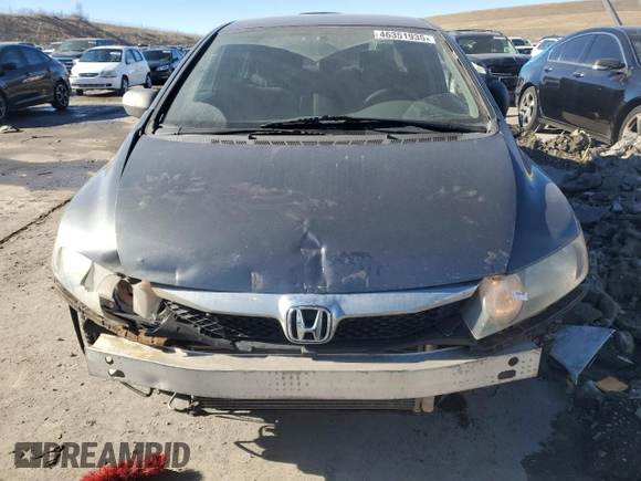 2009 Honda Civic DX-VP z VIN 2HGFA16309H334098, wystawiony jako Copart lot #46351935 z przebiegiem 232 619 mil mil oraz Szkoda całkowita • Salvage title. Historia ofert i sprzedaży dostępna na DreamBid. Obrazek 5.