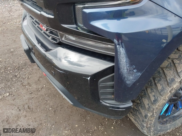 2019 Chevrolet Silverado 1500 LT Trail Boss with VIN 1GCPYFED1KZ307097, listed as a IAAI auction lot 41733438 with 62,660 mi miles. Bid and sale history available at carsss.com. Image 6.