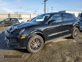 2020 Porsche Cayenne z VIN WP1AA2AY2LDA02538, wystawiony jako Copart lot #50817745 z przebiegiem 132 229 mil mil oraz Szkoda całkowita • Salvage title. Historia ofert i sprzedaży dostępna na DreamBid. Obrazek 1.