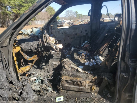 2014 Ford F-150 XL with VIN 1FTFW1ET2EFA54633, listed as a Copart auction lot 46620345 with 0 mi miles and Salvage Title. Bid and sale history available at carsss.com. Image 7.