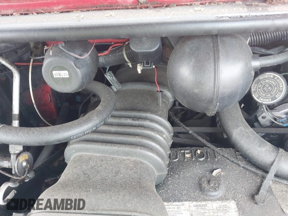 1990 Chevrolet Chevy Van z VIN 2GCEG25H9L4147291, wystawiony jako IAAI lot #41468176 z przebiegiem Nie podano mil oraz . Historia ofert i sprzedaży dostępna na DreamBid. Obrazek 10.