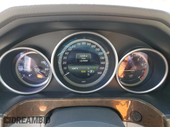 2014 Mercedes-Benz E 350 Luxury with VIN WDDHF8JB0EA922470, listed as a Copart auction lot 54734155 with 137,999 mi miles and Salvage Title. Bid and sale history available at DreamBid. Image 9.