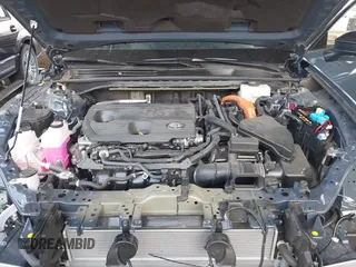 2025 Toyota Crown XLE z VIN JTDACAAJ3S3003355, wystawiony jako IAAI lot #42228765 z przebiegiem 8908 mil mil oraz . Historia ofert i sprzedaży dostępna na DreamBid. Obrazek 10.
