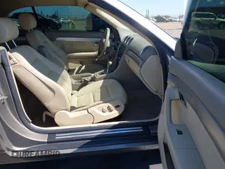 2007 Audi A4 2.0T z VIN WAUAF48H67K032970, wystawiony jako IAAI lot #42643317 z przebiegiem 159 329 mil mil oraz . Historia ofert i sprzedaży dostępna na DreamBid. Obrazek 5.