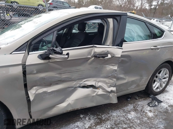 2015 Ford Fusion SE with VIN 3FA6P0H7XFR129062, listed as a IAAI auction lot 41558335 with 89,362 mi miles. Bid and sale history available at carsss.com. Image 6.