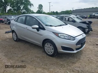 2017 Ford Fiesta S z VIN 3FADP4AJ9HM116873, wystawiony jako IAAI lot #42363187 z przebiegiem 102 130 mil mil oraz . Historia ofert i sprzedaży dostępna na DreamBid. Obrazek 1.