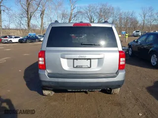 2016 Jeep Patriot Sport with VIN 1C4NJPBB0GD801752, listed as a IAAI auction lot 41448570 with 108,859 mi miles. Bid and sale history available at carsss.com. Image 16.