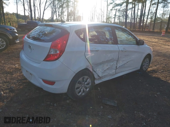 2016 Hyundai Accent SE with VIN KMHCT5AE9GU290829, listed as a IAAI auction lot 41209115 with 27,998 mi miles. Bid and sale history available at carsss.com. Image 4.