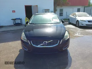 2012 Volvo S60 T5 с VIN YV1622FS2C2092353, выставлен на аукционе IAAI как лот 41872196 с пробегом Не указан миль и . История ставок и продаж доступна на DreamBid. Изображение 12.