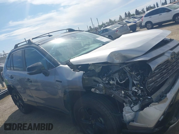 2021 Toyota RAV4 Hybrid XSE with VIN 4T3E6RFV6MU040399, listed as a IAAI auction lot 42020866 with 46,593 mi miles and . Bid and sale history available at DreamBid. Image 14.