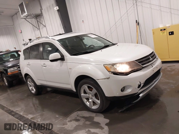2007 Mitsubishi Outlander XLS with VIN JA4MT41X37Z018004, listed as a IAAI auction lot 41689580 with 144,021 mi miles. Bid and sale history available at carsss.com. Image 14.