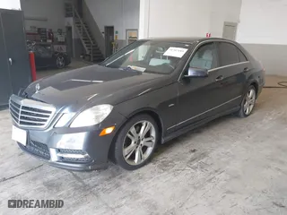 2012 Mercedes-Benz E-Class E 350 Luxury with VIN WDDHF8JB6CA539520, listed as a IAAI auction lot 41787189 with 211,492 mi miles. Bid and sale history available at carsss.com. Image 17.