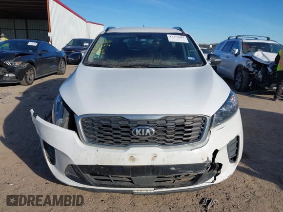 2020 Kia Sorento LX V6 with VIN 5XYPG4A59LG661617, listed as a IAAI auction lot 41279414 with 148,845 mi miles. Bid and sale history available at carsss.com. Image 12.